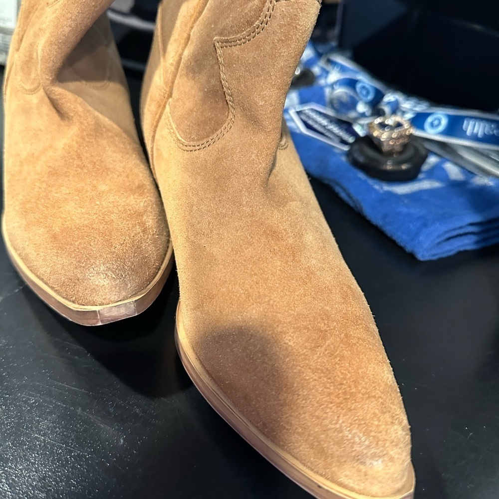 Urban Outfitters Camel Heeled Boots - Picture 6 of 12